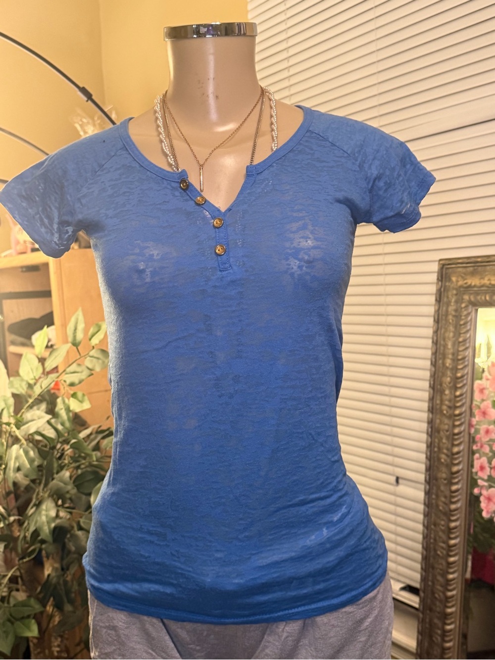 Color Story Burnout Henley Blouse Blue Size L - Picture 5 of 12